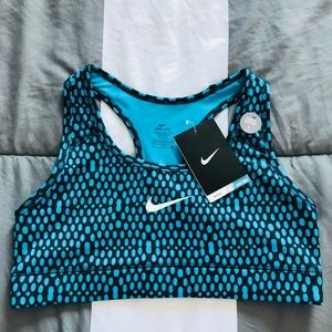 Nike Women’s Victory Compressions Bra Dri-Fit